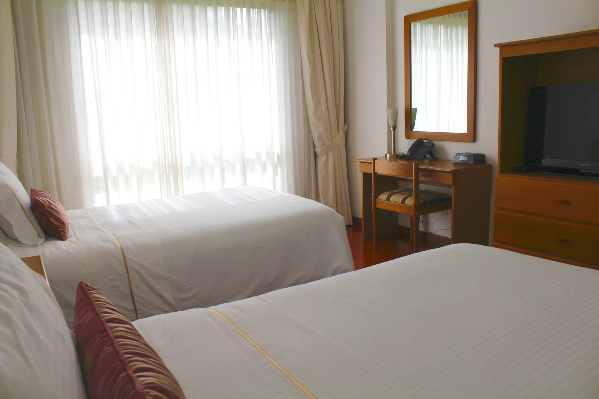 Centro Social de Oficiales - CESOF - Hotel Twin