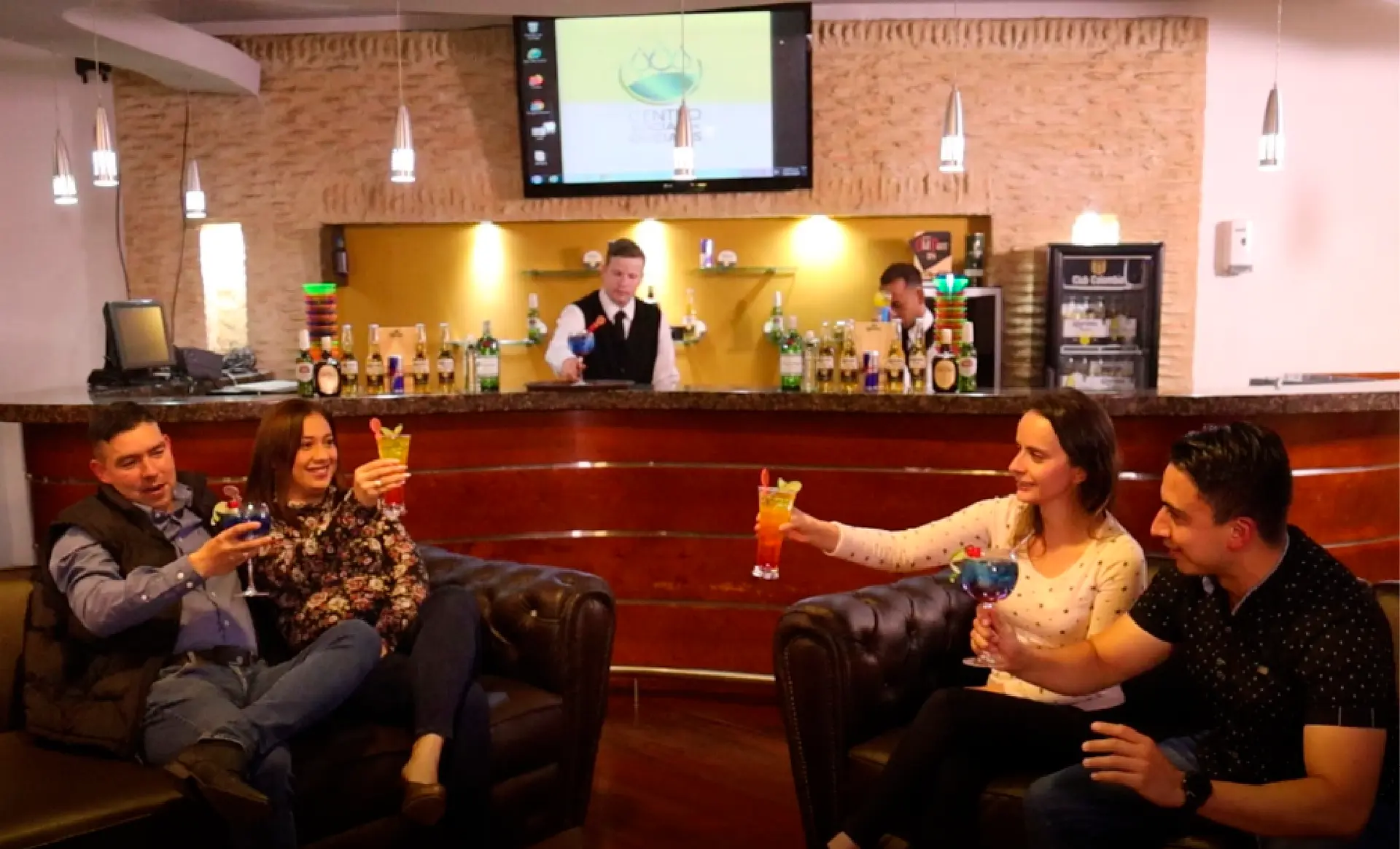 Centro Social de Oficiales - CESOF - Restaurantes - Bar Inglés