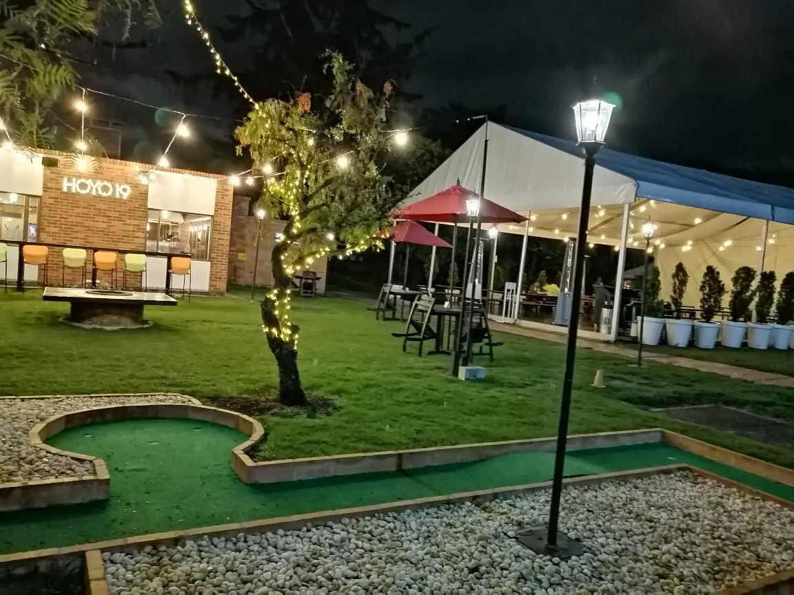 Centro Social de Oficiales - CESOF - Restaurantes - Hoyo 19